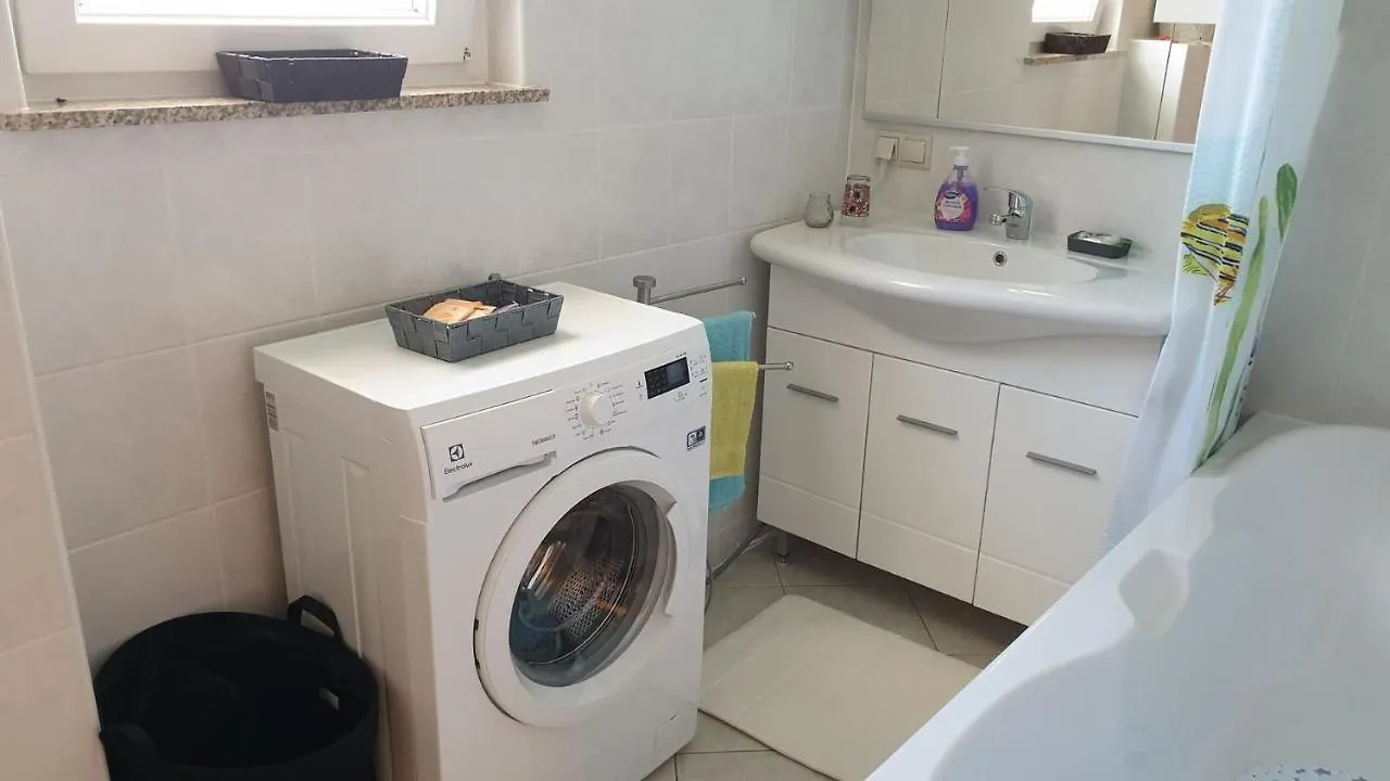 Guest house Apartments Roses Dobrinj Croatia